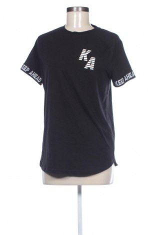 Damen T-Shirt Bershka, Größe S, Farbe Schwarz, Preis 6,99 €