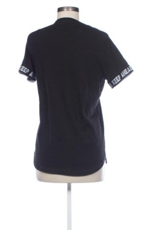 Damen T-Shirt Bershka, Größe S, Farbe Schwarz, Preis 6,99 €