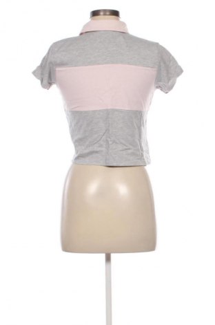 Γυναικείο t-shirt Fb Sister, Μέγεθος S, Χρώμα Γκρί, Τιμή 6,25 €