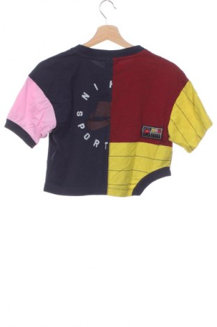 Γυναικείο t-shirt Nike, Μέγεθος XS, Χρώμα Πολύχρωμο, Τιμή 12,99 €