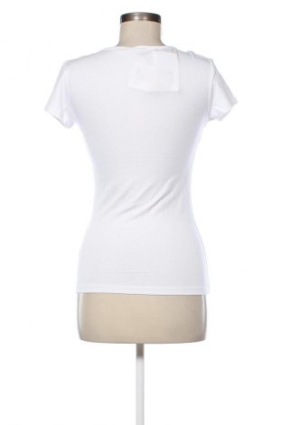 Γυναικείο t-shirt ONLY, Μέγεθος S, Χρώμα Λευκό, Τιμή 19,99 €