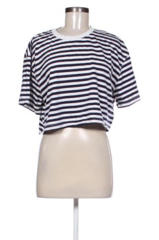 Damski T-shirt Stradivarius, Rozmiar XL, Kolor Kolorowy, Cena 40,00 zł