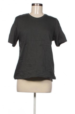 Дамска тениска Uniqlo, Размер XL, Цвят Сив, Цена 18,99 лв.