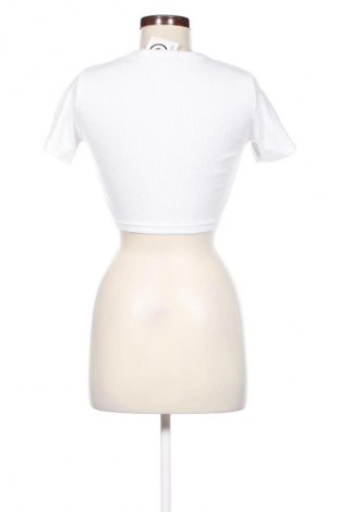 Γυναικείο t-shirt Zara, Μέγεθος M, Χρώμα Λευκό, Τιμή 6,34 €