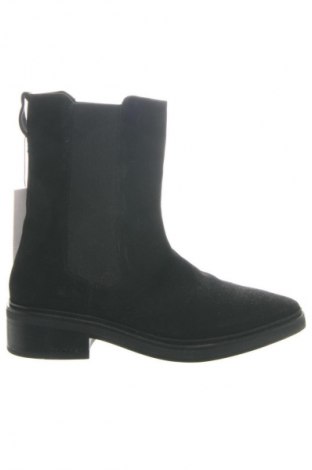 Botine de damă Calvin Klein, Mărime 41, Culoare Negru, Preț 1.224,99 Lei