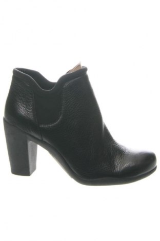 Botine de damă Clarks, Mărime 36, Culoare Negru, Preț 719,98 Lei