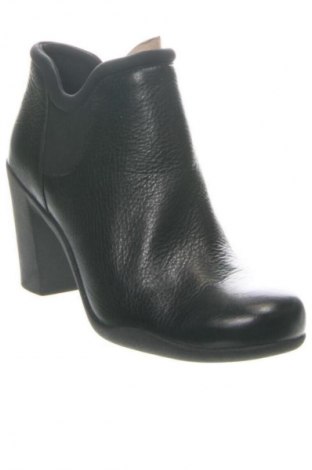 Botine de damă Clarks, Mărime 36, Culoare Negru, Preț 719,98 Lei