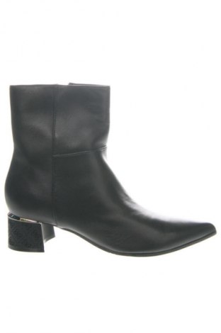 Damen Stiefeletten Guess, Größe 38, Farbe Schwarz, Preis € 209,99
