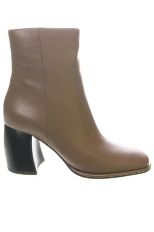 Botine de damă Michael Kors, Mărime 40, Culoare Maro, Preț 1.424,99 Lei