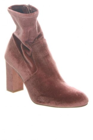 Дамски боти Steve Madden, Размер 38, Цвят Розов, Цена 74,99 лв.
