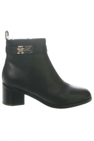Damskie botki Tommy Hilfiger, Rozmiar 40, Kolor Czarny, Cena 834,99 zł