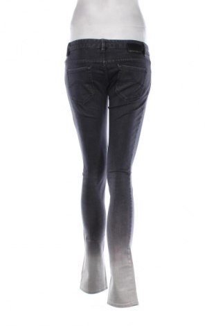 Dámske džínsy  Armani Exchange, Veľkosť S, Farba Viacfarebná, Cena  51,54 €