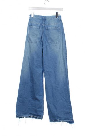 Női farmernadrág Bershka, Méret XXS, Szín Kék, Ár 6 138 Ft