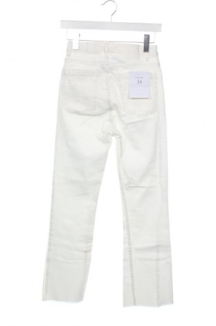 Női farmernadrág Bershka, Méret S, Szín Fehér, Ár 9 200 Ft