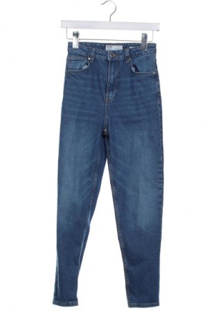 Dámské džíny  Bershka, Velikost XS, Barva Modrá, Cena  370,00 Kč