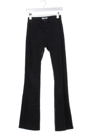 Damen Jeans Bershka, Größe XS, Farbe Grau, Preis 15,13 €