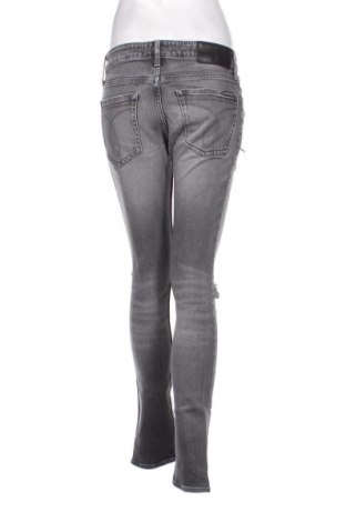 Női farmernadrág Calvin Klein Jeans, Méret M, Szín Szürke, Ár 16 955 Ft