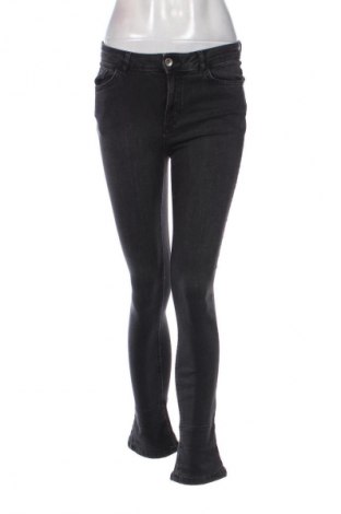 Дамски дънки Calzedonia, Размер S, Цвят Сив, Цена 23,99 лв.