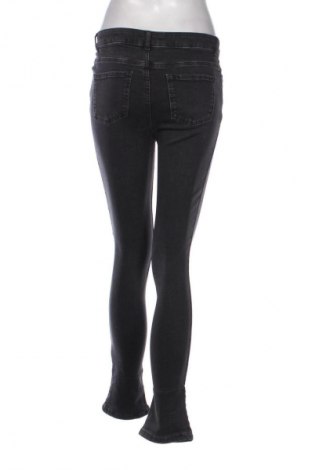 Дамски дънки Calzedonia, Размер S, Цвят Сив, Цена 23,99 лв.