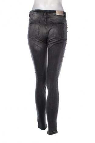 Blugi de femei Denim 1982, Mărime S, Culoare Negru, Preț 78,76 Lei