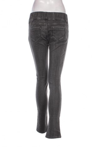 Damskie jeansy Famme, Rozmiar M, Kolor Czarny, Cena 121,99 zł