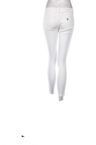 Damen Jeans Guess, Größe S, Farbe Weiß, Preis € 38,36