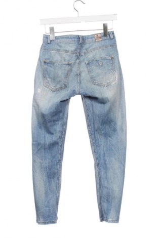 Дамски дънки Guess, Размер XS, Цвят Син, Цена 52,99 лв.