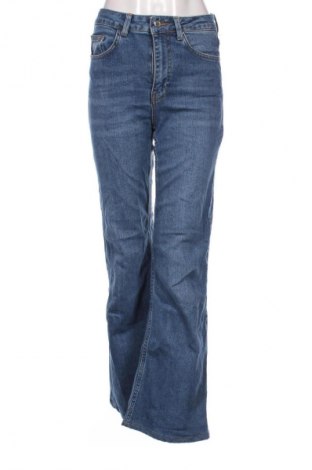 Damskie jeansy Karol, Rozmiar S, Kolor Niebieski, Cena 34,99 zł
