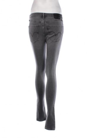 Γυναικείο Τζίν Levi's, Μέγεθος S, Χρώμα Γκρί, Τιμή 34,36 €