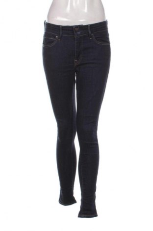 Дамски дънки Levi's, Размер M, Цвят Син, Цена 64,99 лв.