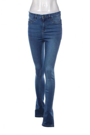 Damskie jeansy Noisy May, Rozmiar M, Kolor Niebieski, Cena 260,99 zł