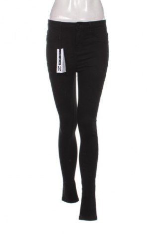 Damskie jeansy Noisy May, Rozmiar S, Kolor Czarny, Cena 247,99 zł