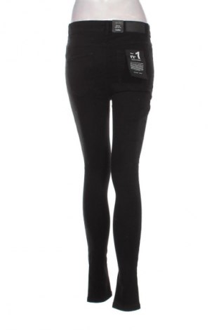 Damskie jeansy Noisy May, Rozmiar S, Kolor Czarny, Cena 247,99 zł