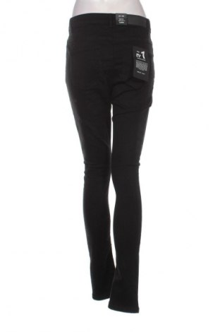Damskie jeansy Noisy May, Rozmiar M, Kolor Czarny, Cena 305,99 zł