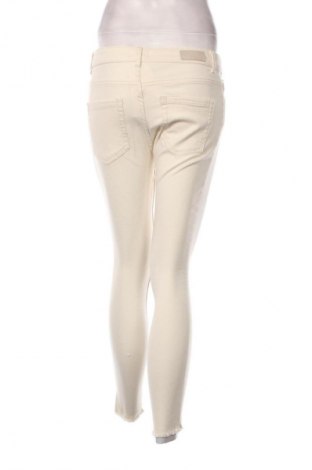 Blugi de femei ONLY, Mărime M, Culoare Ecru, Preț 261,99 Lei