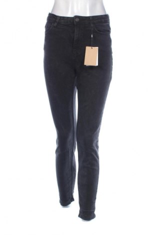 Blugi de femei Pieces, Mărime S, Culoare Negru, Preț 261,99 Lei