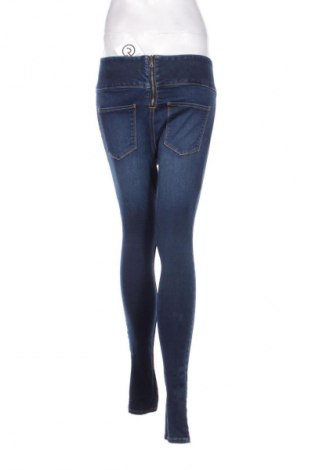 Damskie jeansy Pieces, Rozmiar M, Kolor Niebieski, Cena 80,00 zł