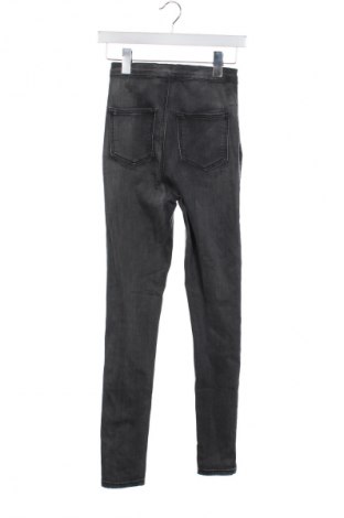 Damskie jeansy Pretty Little Thing, Rozmiar S, Kolor Szary, Cena 95,99 zł