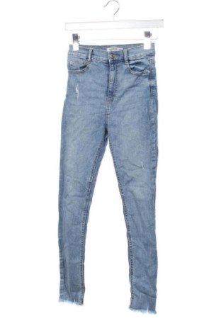Дамски дънки Pull&Bear, Размер XS, Цвят Син, Цена 29,99 лв.