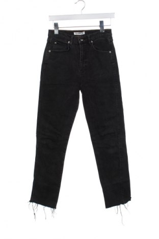 Női farmernadrág Pull&Bear, Méret M, Szín Fekete, Ár 7 879 Ft