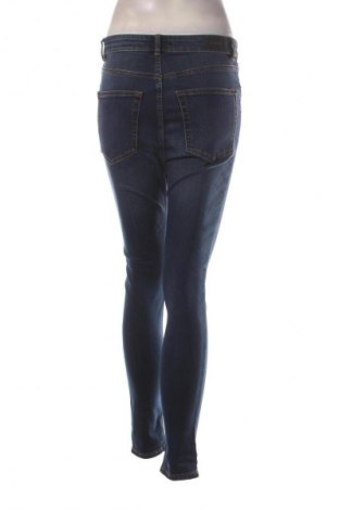 Damskie jeansy Pull&Bear, Rozmiar M, Kolor Niebieski, Cena 95,99 zł