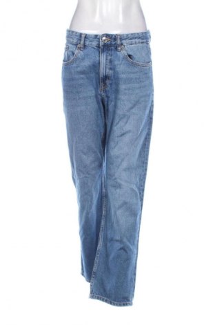 Γυναικείο Τζίν Pull&Bear, Μέγεθος M, Χρώμα Μπλέ, Τιμή 9,99 €