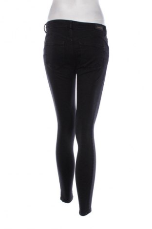 Dámské džíny  Pull&Bear, Velikost S, Barva Černá, Cena  367,00 Kč