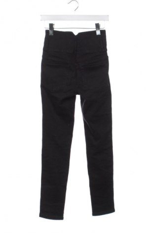 Blugi de femei Queen Hearts, Mărime M, Culoare Negru, Preț 78,41 Lei