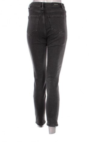Damskie jeansy Stradivarius, Rozmiar S, Kolor Szary, Cena 95,99 zł
