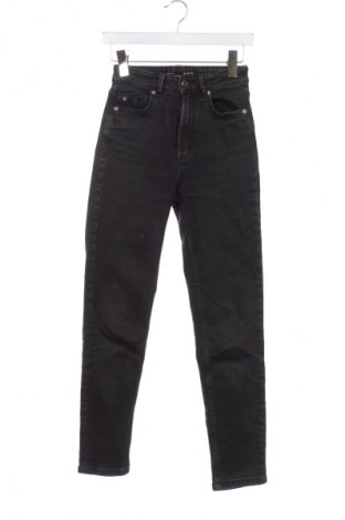 Damen Jeans Stradivarius, Größe XXS, Farbe Schwarz, Preis 8,99 €