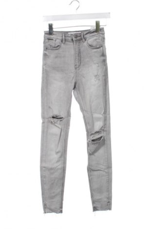 Női farmernadrág Stradivarius, Méret XS, Szín Szürke, Ár 3 935 Ft
