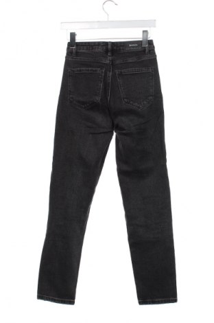 Női farmernadrág Stradivarius, Méret XS, Szín Szürke, Ár 6 007 Ft