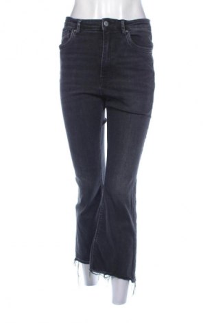 Blugi de femei Stradivarius, Mărime M, Culoare Negru, Preț 39,99 Lei