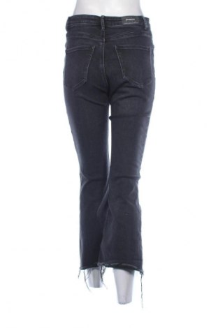 Blugi de femei Stradivarius, Mărime M, Culoare Negru, Preț 39,99 Lei